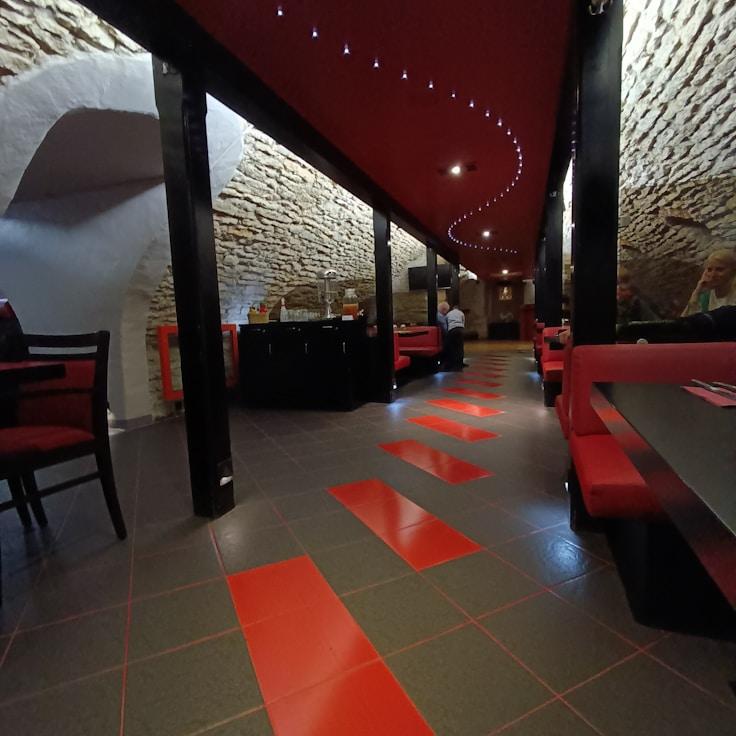 School choices for expat families in Milan, Italy